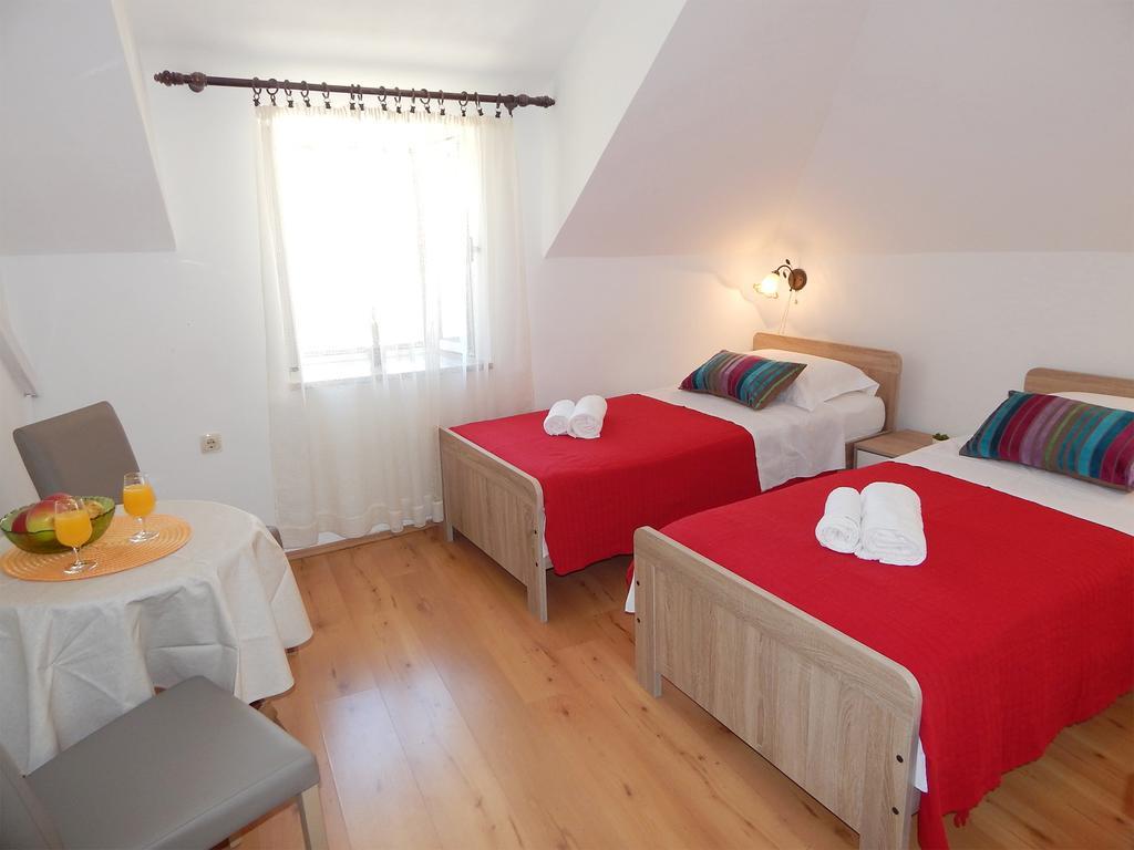 City Center Apartments Spalato Esterno foto
